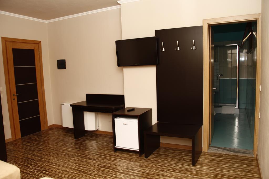 Hotel Nais Beach ดูร์เรส ห้อง รูปภาพ